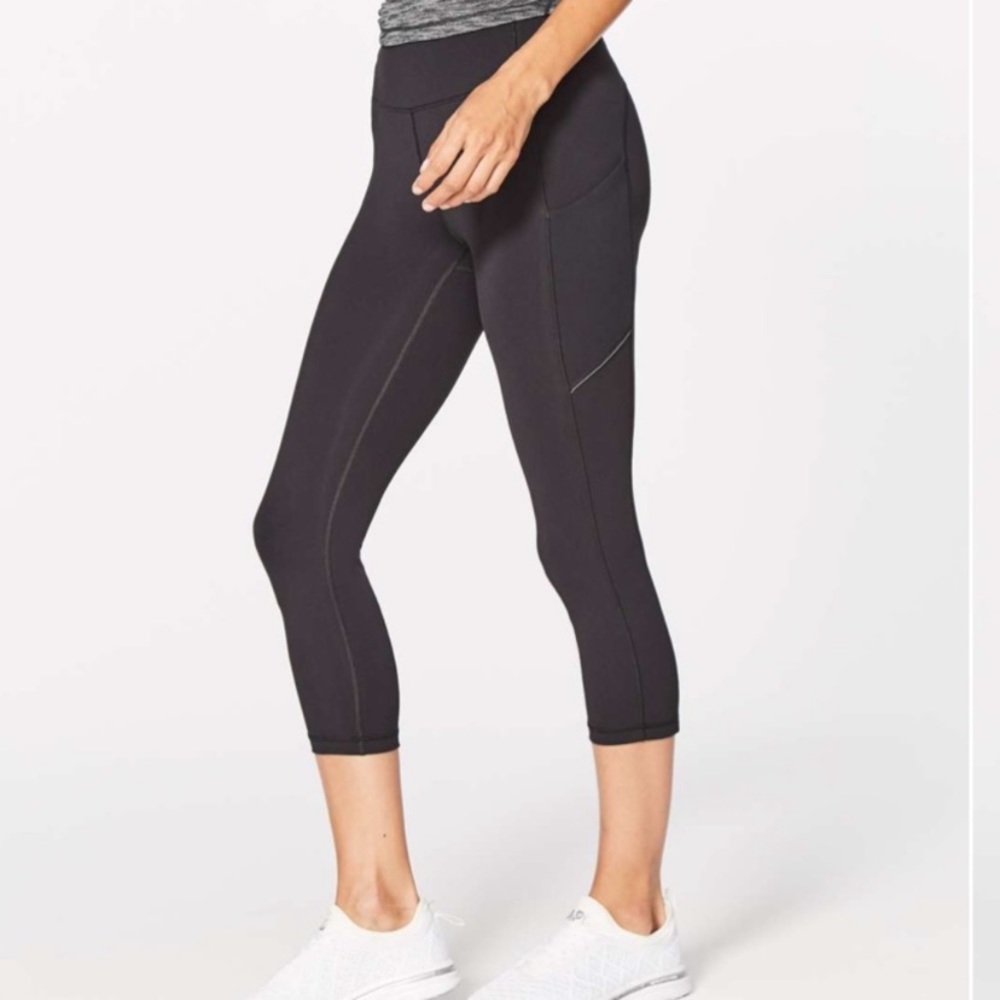 Speed up crop lulu lemon leggings